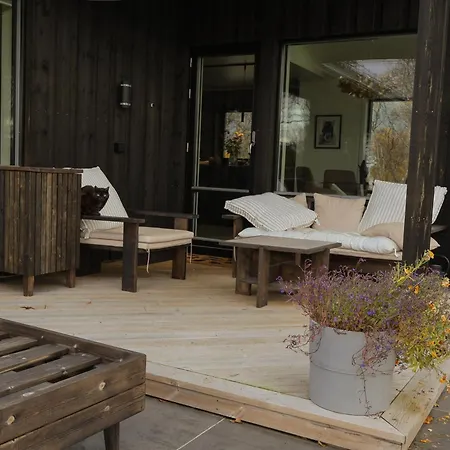 Forest Lodge *